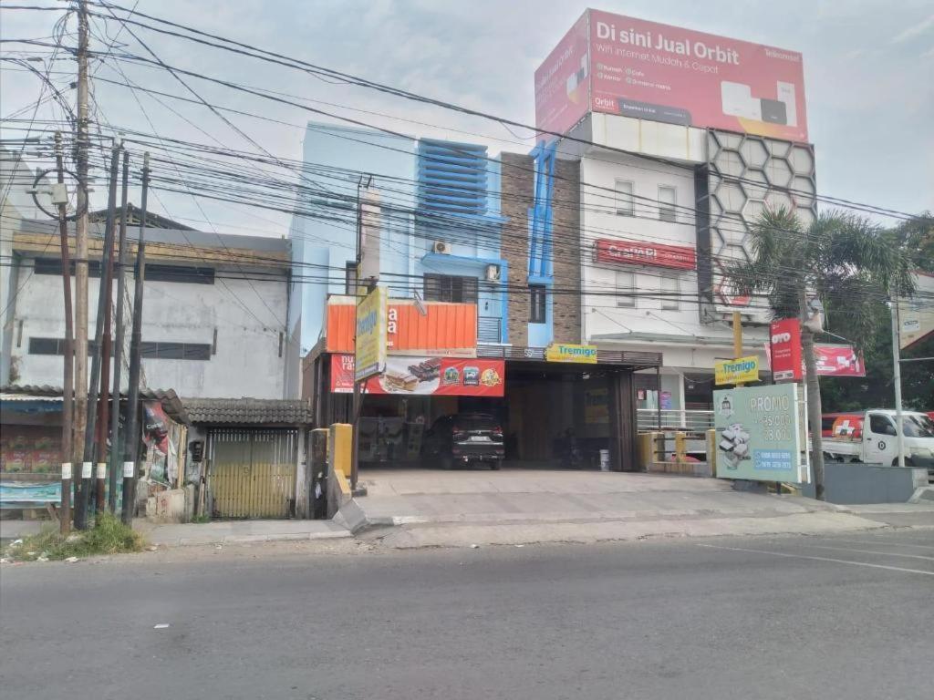 Hotel Syariah Tremigo Guesthouse Cirebon Exterior foto